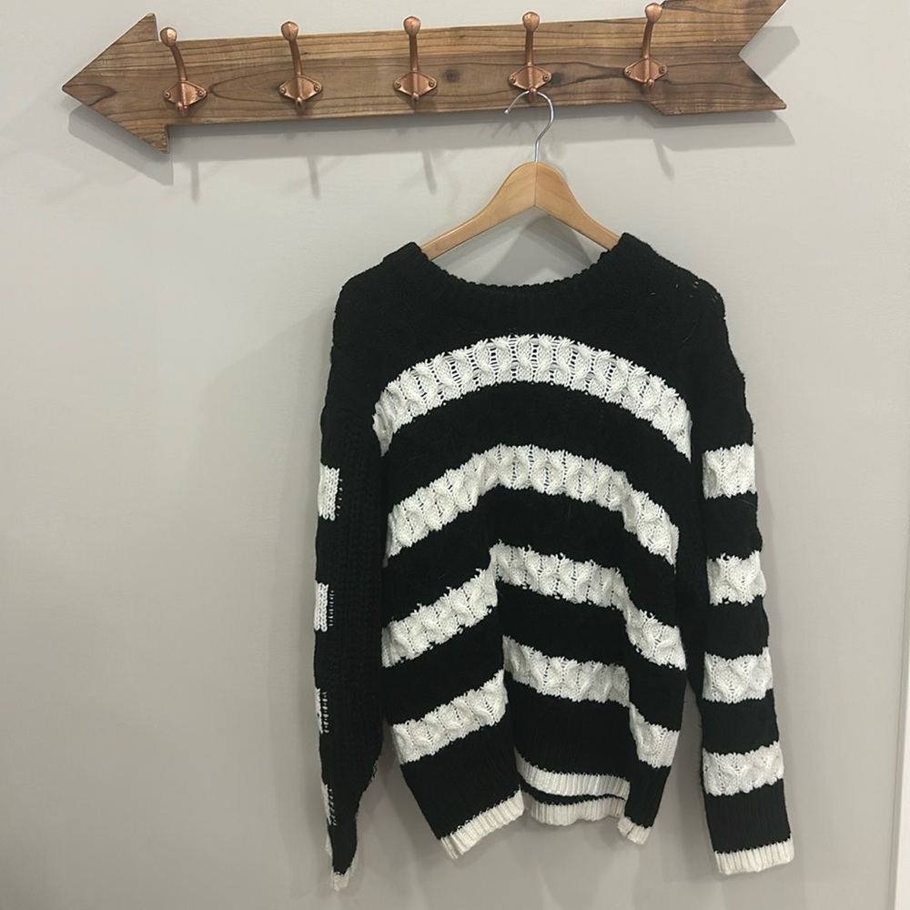 striped cable knit 🧶 sweater